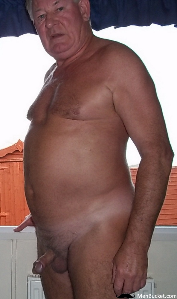 MenBucket picture MenBucket pic